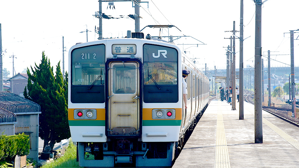 「長島駅」「近鉄長島駅」より
徒歩1分、駐車場も完備